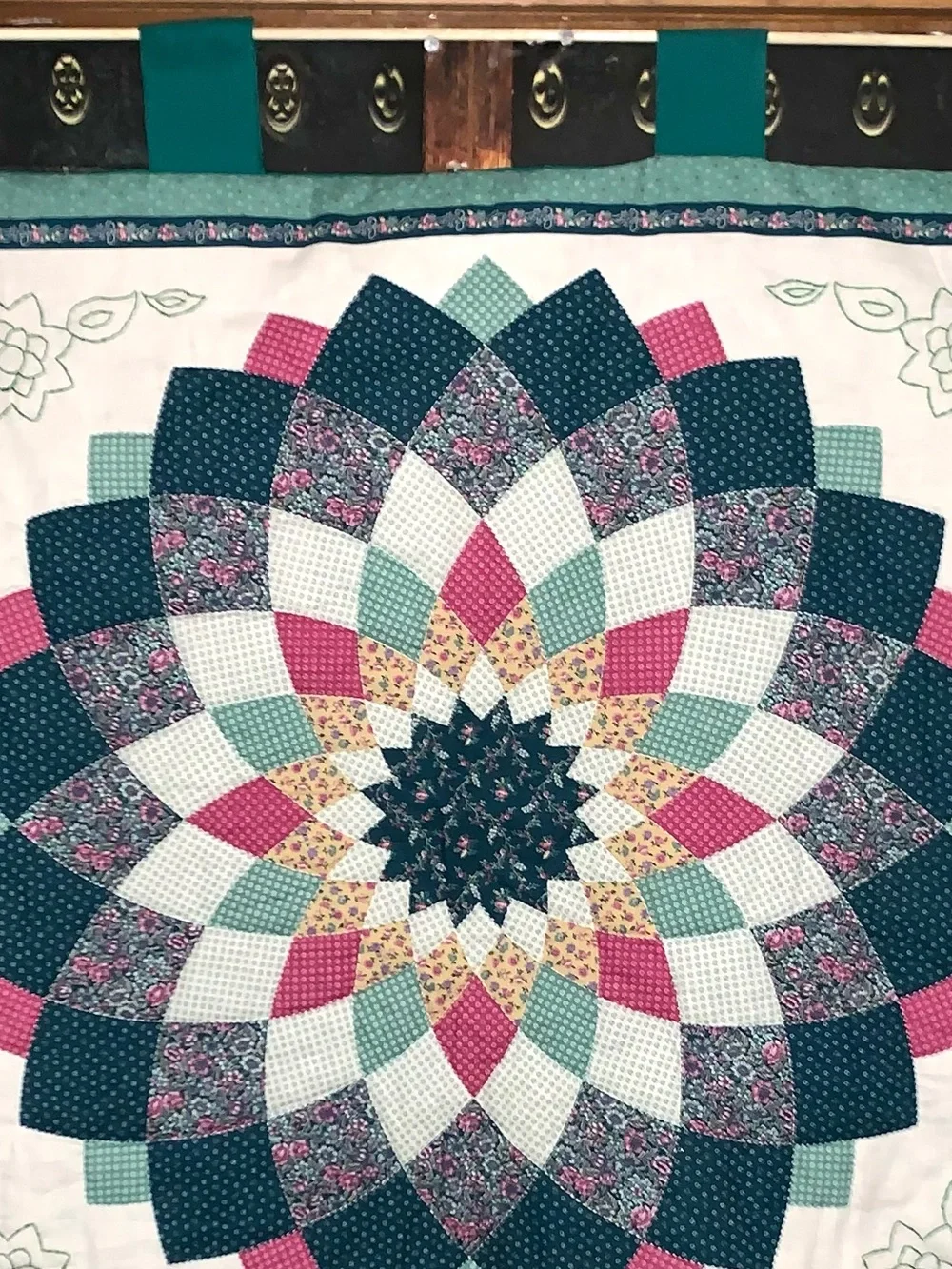 Vintage Handmade Quilted Wall Hanging - Giant Dahlia Medallion Pattern